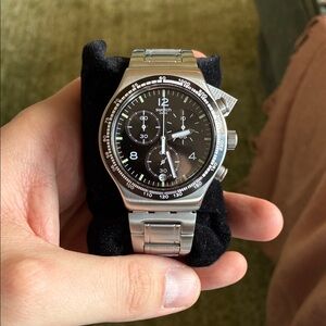 Swatch Night Flight Men's Black and Silver Chronograph Watch YVS444GC